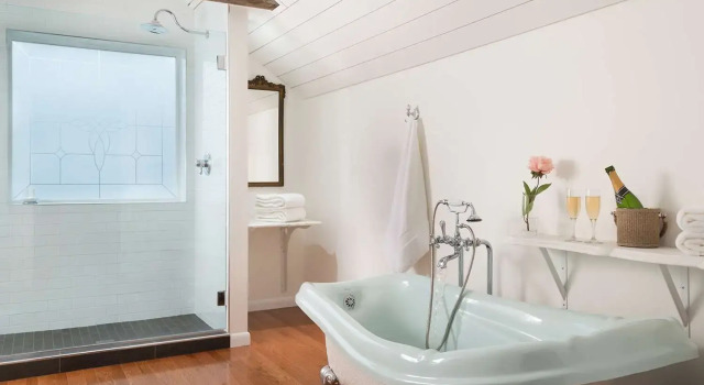 Двухместный люкс Luxury с видом на озеро Silver Birches Resort