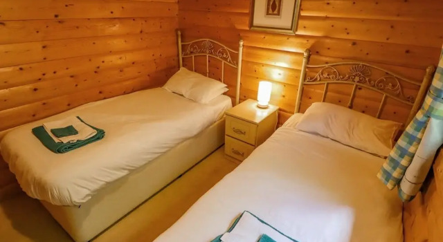 Bamboo Retreat, Забронировать Отель Отели Англии 3 звезды, 3*