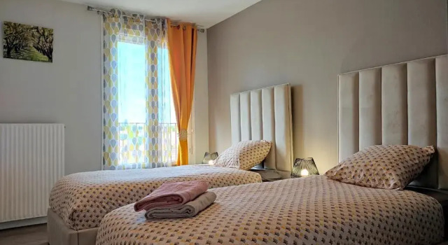 Апартаменты Le Thourottois*Centre ville*Wifi*Spacieux*Confort* Saint-Gobain