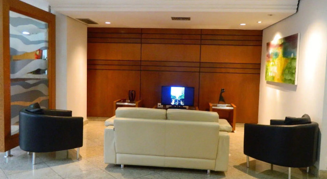 Cosmopolitan Praia Flat