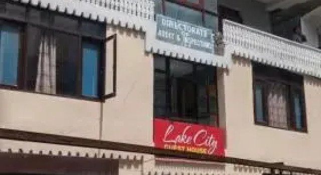 Lake City Guest House, Забронировать Гостевой дом Гостевые дома Jammu & Kashmir Ski, Гостевой дом