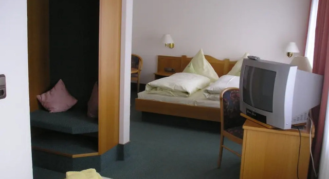 Habitación cuádruple familiar Estándar Knüllhotel Tann-Eck