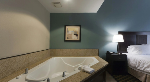 Hampton Inn North Brunswick NJ, Забронировать Отель Норт-Брансуик North Jersey