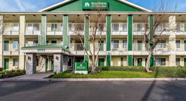 Suite Crossland Economy Studios - Fresno - West