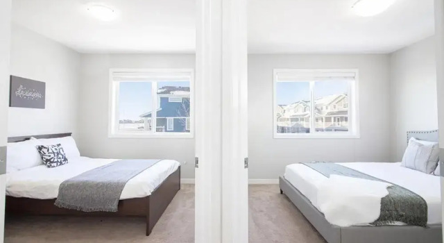 Bright Modern 4bed 2bath Townhouse With Parking, Reserva ahora Hotel Hoteles en Manitoba con aparcamiento, Aparcamiento