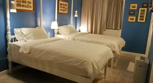Номер Deluxe Bed in Town