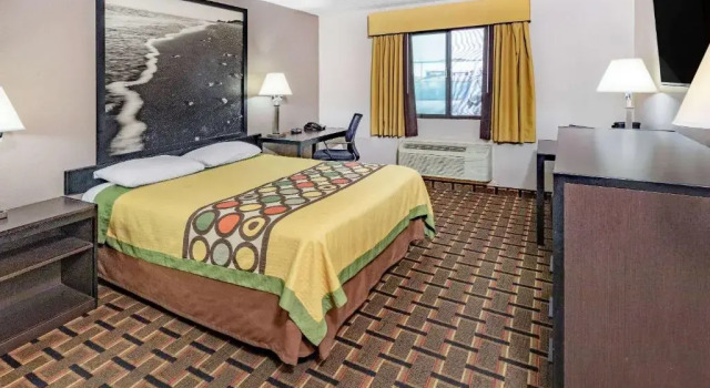 Номер Standard Super 8 by Wyndham League City Kemah Area