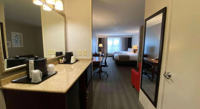 Люкс Country Inn & Suites by Radisson, Athens, GA
