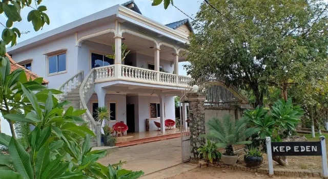 Kep Eden, Забронировать Отель Отели Кеп 3 звезды, рядом с Crab Market, 3*