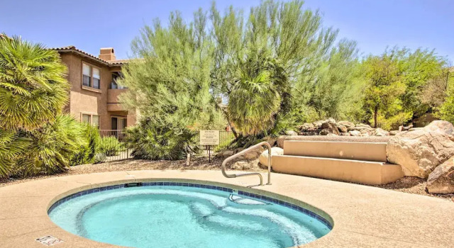 Апартаменты с 2 комнатами Scottsdale Condo w/ Balcony & Resort Amenities!