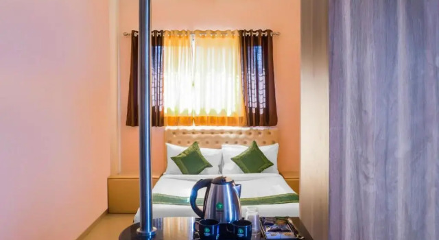 Номер Deluxe Treebo Naunidh Suites