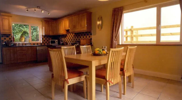 Sheen View Holiday Homes, Book Hotel Hotels in Kerry with Parking, Parking