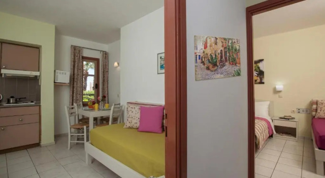 Апартаменты c 1 комнатой Latania Apartments