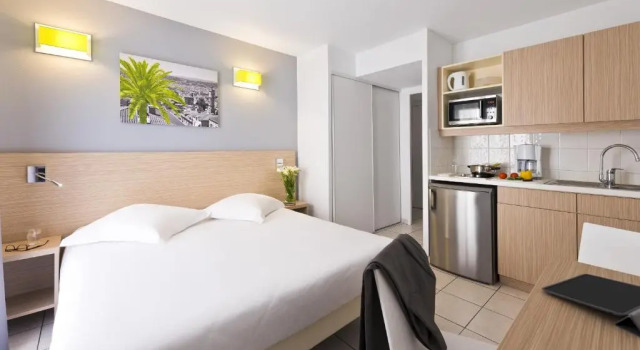 Студия с балконом Aparthotel Adagio Access Nice Magnan