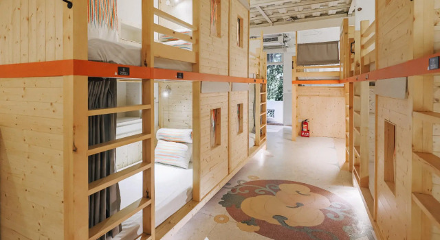 Кровать в общем номере A-Shin Tainan Hostel