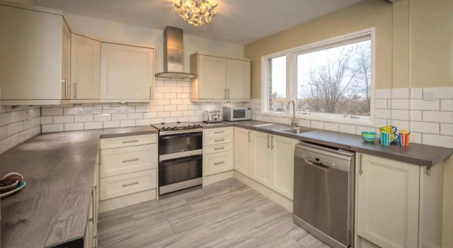 Granville Heights: 3-bed family home
