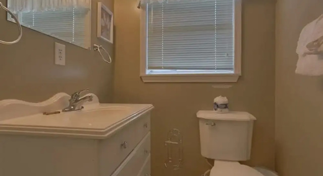 Seashell Cottage by Meyer Vacation Rentals