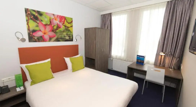 Двухместный номер Standard Court Garden Hotel
