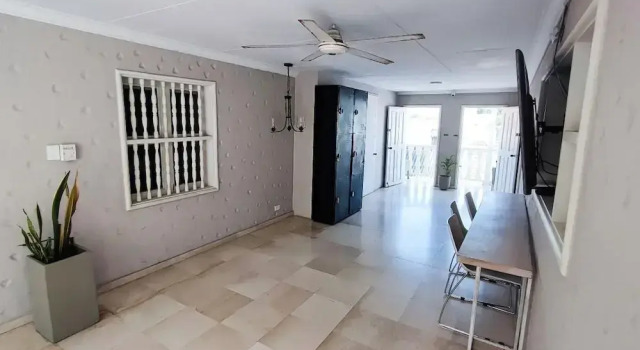 Capitel Hostel