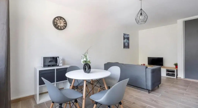 Апартаменты Appartement T2 au calme - 10min de Lyon - Parking
