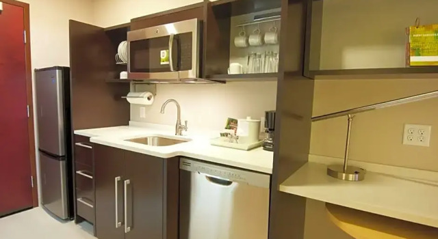 Четырёхместный люкс Home2 Suites by Hilton Lake City