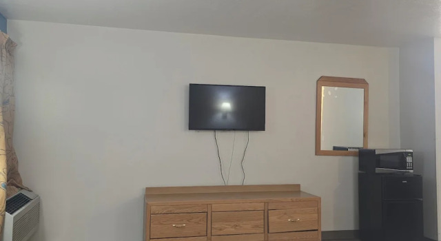 Номер Deluxe Economy Inn & Suites