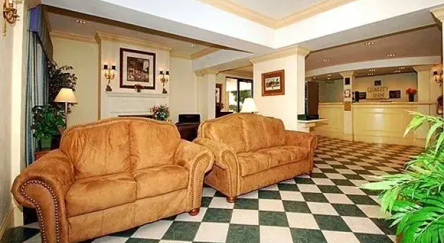 Quality Inn Executive Center Greenville - Geschlossen, 预订 酒店 格林维尔 田纳西州
