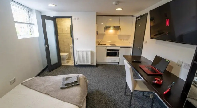 100 Dale road Studios in Guest house, Varaa Matkakoti Birmingham West Midlands
