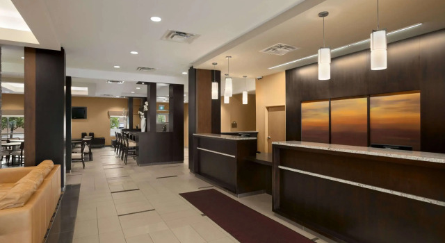 Days Inn & Suites by Wyndham Winnipeg Airport Manitoba