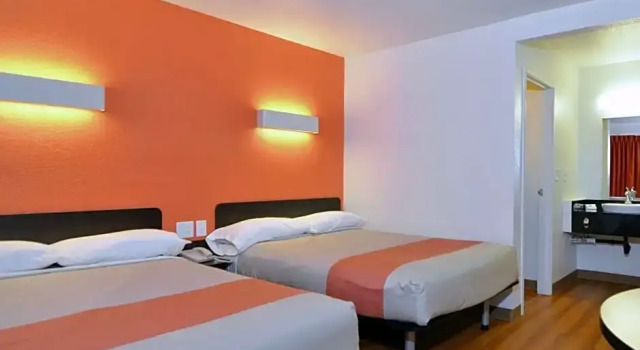 Номер Deluxe Motel 6-Simi Valley, CA