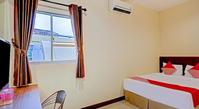 Люкс OYO 90350 Hotel Five Star 2
