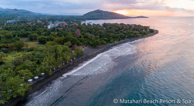 Номер Deluxe Matahari Beach Resort & Spa