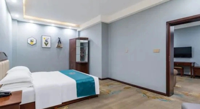 Люкс Deluxe Jinfoshan Hotel (Chongqing Nanchuan Wanda Plaza)