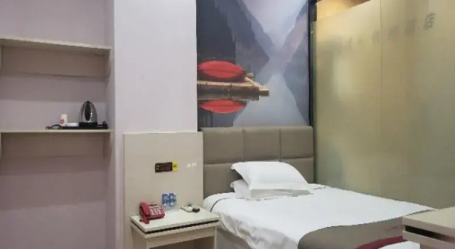 Thank Inn Chain Hotel Yiyang Shengli Road, Foglalás Szálloda Huating Csiangszhi