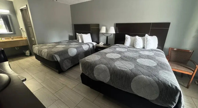 Номер Standard Budget Inn Sanford International Airport