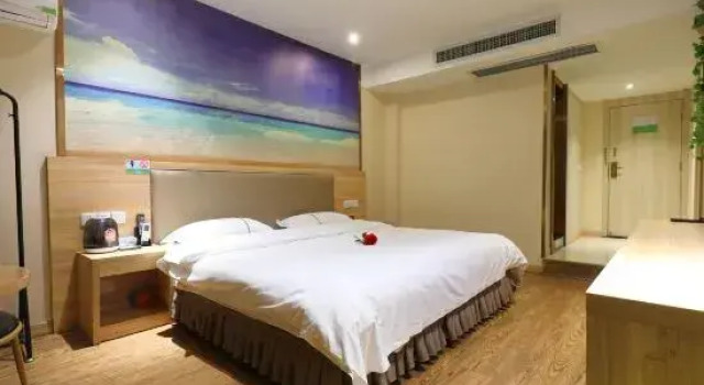 Delicacy and Warm·Gardenia Blossom Hotel (Jingzhou Chinese Medicine Hospital Hongxing Road), Prenota Hotel Hotel a Hubei con parcheggio, Parcheggio