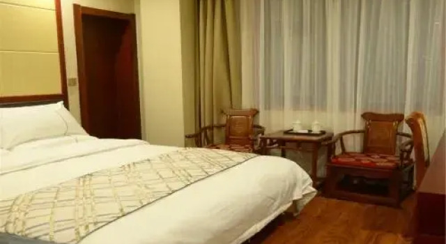 Golden Wheel Hotel, Book Hotel 4-stjernede hoteller i Xiahe, 4*
