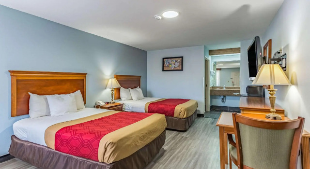 Четырёхместный номер Standard The Jewel Motel