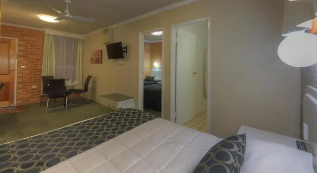 Семейный номер Standard Cousins Motor Inn
