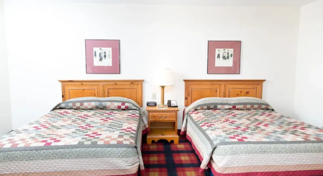 Четырёхместный номер Deluxe с балконом The Country Inn of Lancaster