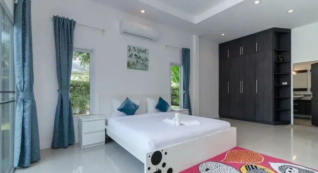 Private 3 Bedroom Pool Villa L26, Rezervovat Vila Hotely v Central Thailand s parkováním, Parkování