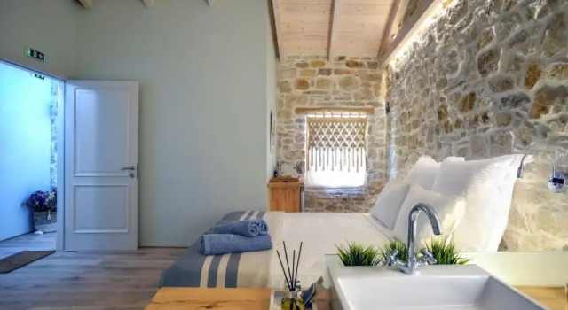 Paxos Fairytales Lovenest 1, Book Hotel Gaios Paxoi