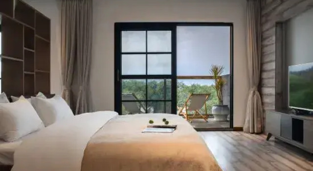 Двухместный люкс с красивым видом из окна Jingyu Sunset Seaview Resort Hotel (Dali Erhai Branch)