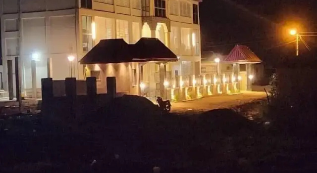 Kamara Lakeview Hotel, Rezerwuj Hotel Bamahu 
