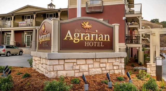 Кровать в общем номере The Agrarian Hotel, BW Signature Collection