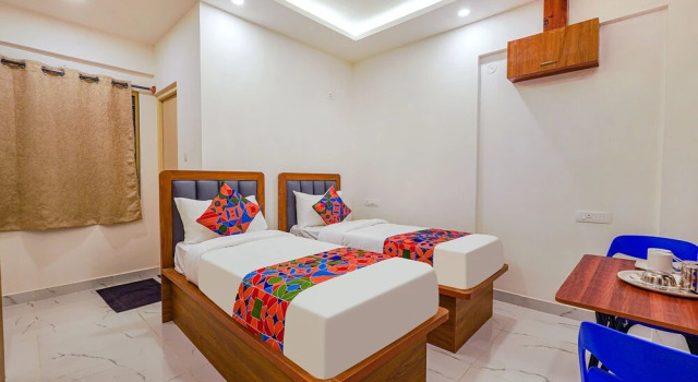 Номер Premium FabHotel Happy Home Stay