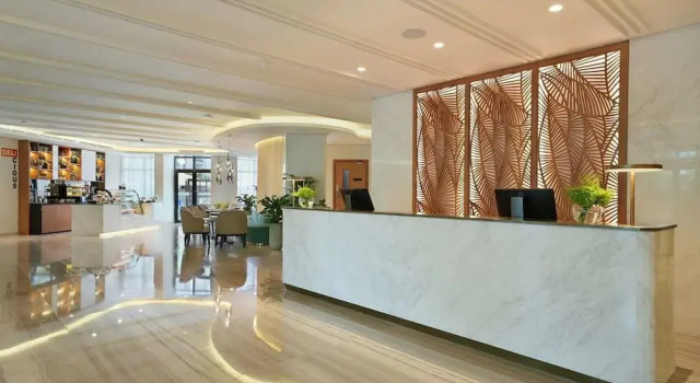 Dancenter Luxury Holiday International Dubai