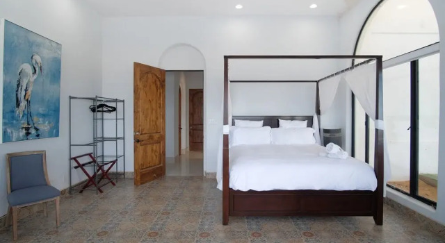 Семейный коттедж с 6 комнатами с видом на море Tortugas Bay Resort