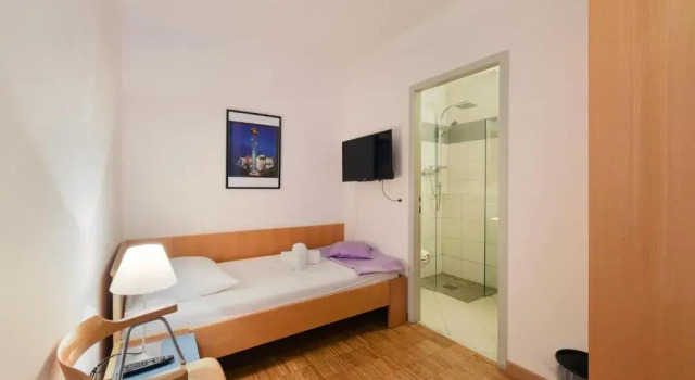 Одноместный номер Economy Hotel Korotan