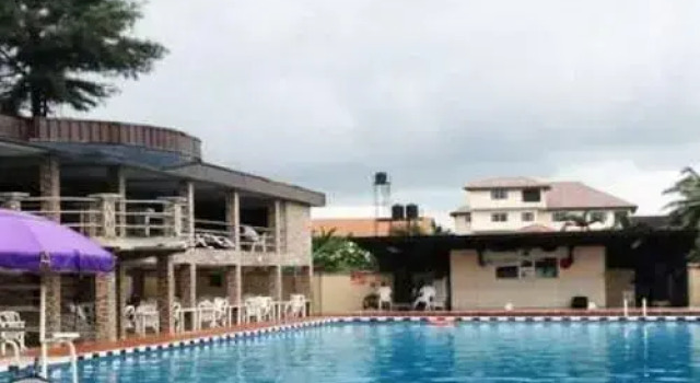 Lotus Hotels and Suites, Rezervovat Hotel Port Harcourt Obio-Akp